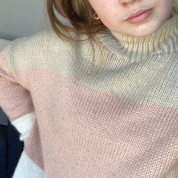 Pink Neutral Oversized Sweater - Picture 5 of 7
